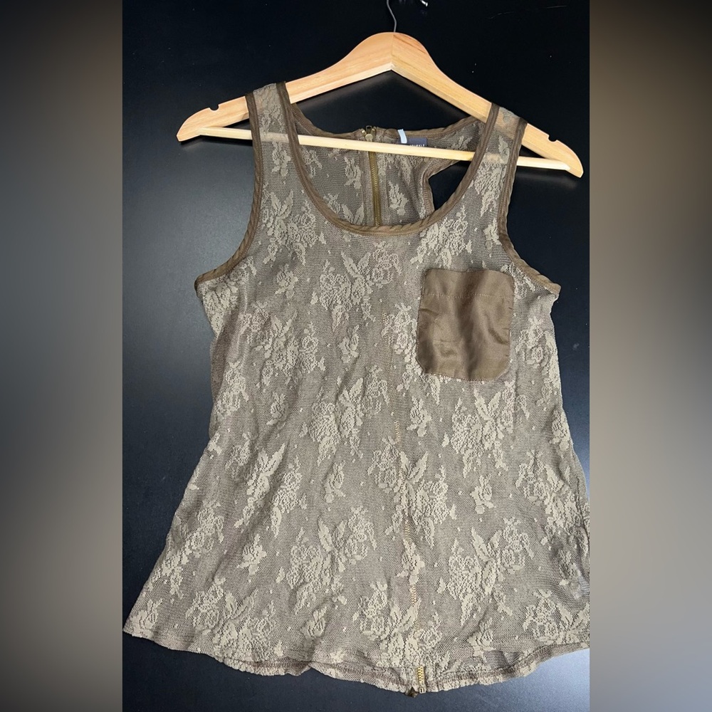 Sparkle & Fade Military Green Lace Zip up Back Sleeveless Top Size Small GUC
